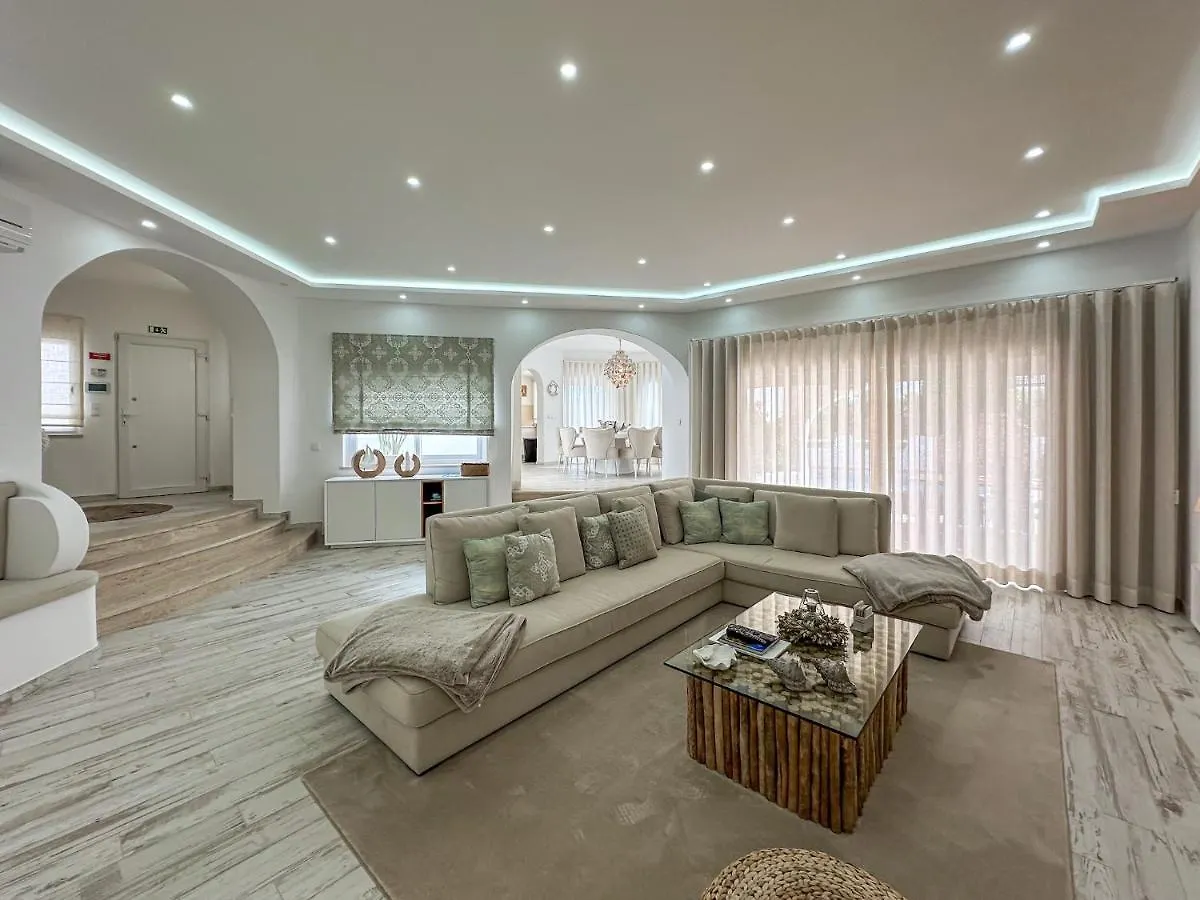 Luxury Villa Heated Pool, Walk To Sao Rafael Beach, Albufeira