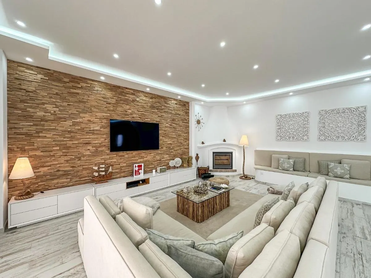 Luxury Villa Heated Pool, Walk To Sao Rafael Beach, Albufeira